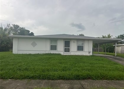 1636 Hayworth Road - Photo 1