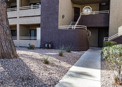 5036 S Rainbow Boulevard - Photo 1