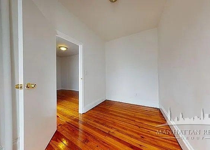 York Ave - Photo 1