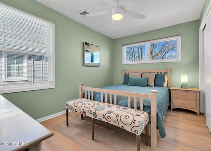 548 Washington Boulevard - Photo 1