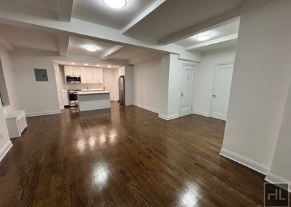 West 68 Street - Photo 1