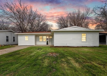 5832 Tracyne Drive - Photo 1