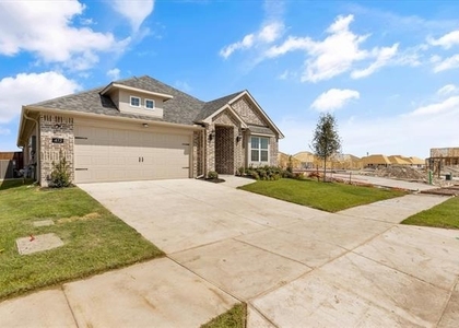 324 Amenduni Lane - Photo 1