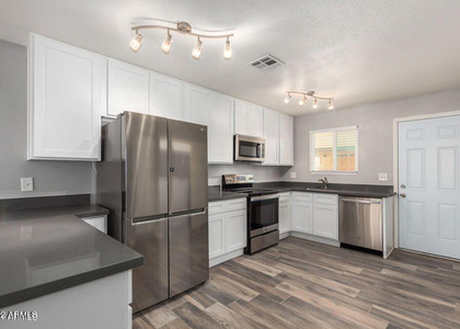 3 N Naco Way - Photo 1