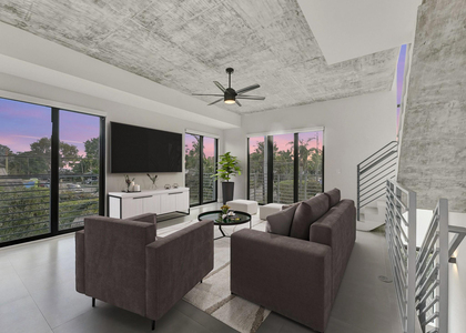 924 Ne 4th Street - Photo 1