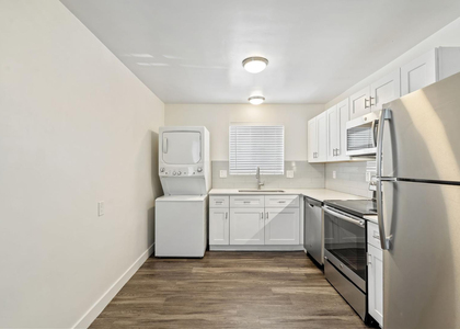 1707 N 18th - Photo 1