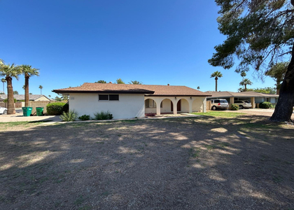 600 E Palm Street - Photo 1