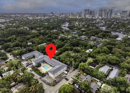 626 Sw 14th Avenue - Photo 1