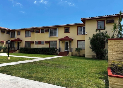 661 Sw 11th Street - Photo 1
