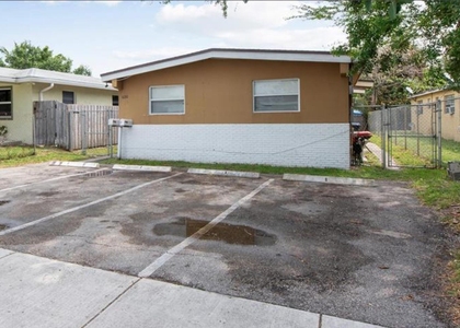 630 Nw 15th Terrace - Photo 1
