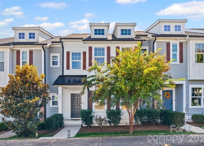 263 Keener Boulevard - Photo 1