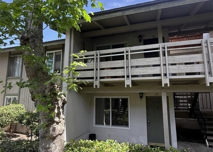23732 Hillhurst - Photo 1