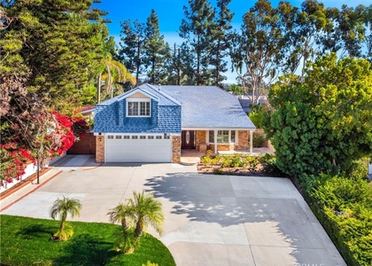 24692 Julie Ave - Photo 1