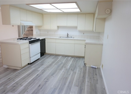 16795 Roosevelt - Photo 1