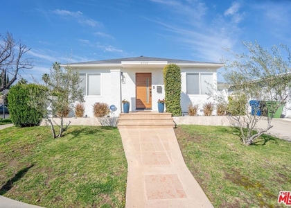 5705 Jamieson Avenue - Photo 1