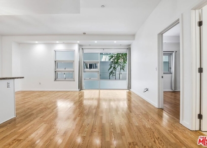 630 W 6th Street - Photo 1