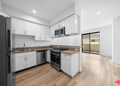 5612 Lexington Avenue - Photo 1