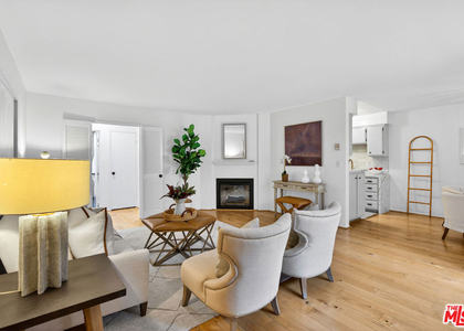 914 Lincoln Boulevard - Photo 1
