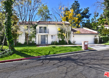 9908 Lancer Court - Photo 1