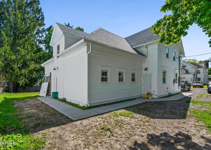 521 Warren Street - Photo 1