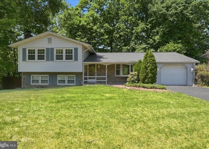 8609 Woodview Drive - Photo 1