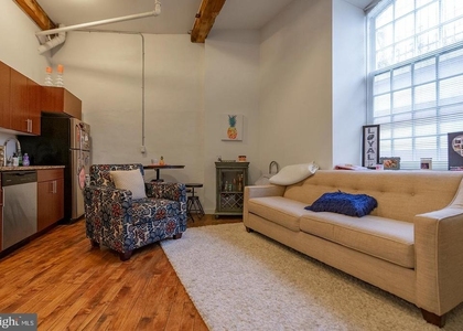 4 Leverington Avenue - Photo 1