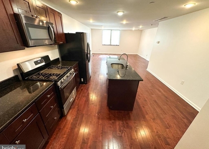 1816 N Front St - Photo 1