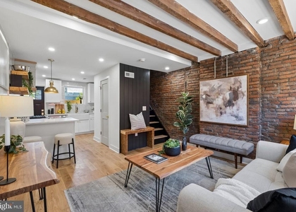 924 Cantrell Street - Photo 1