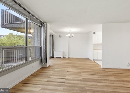 1001 City Avenue - Photo 1