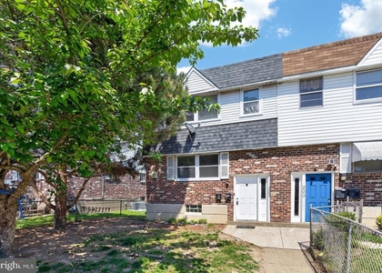 202 Green Street - Photo 1
