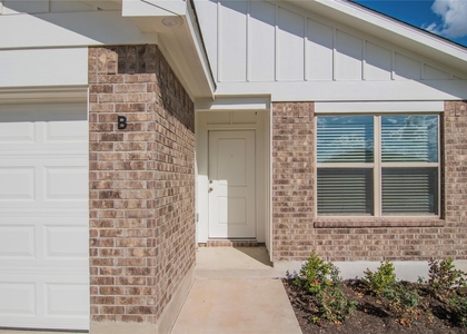 1261 Lehmann Dr - Photo 1