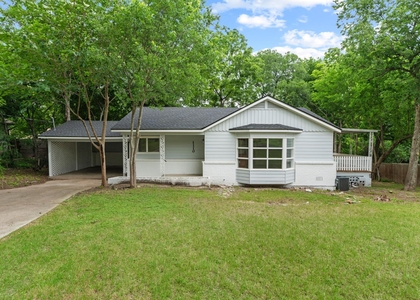1110 Somerset Ave - Photo 1