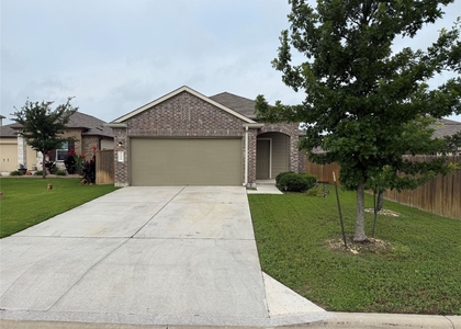100 Granville Ct - Photo 1