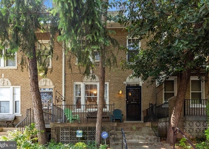 1006 Quebec Place Nw - Photo 1