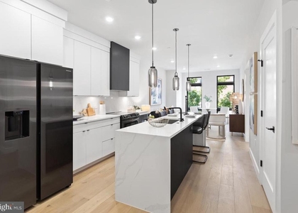 1208 M Street Nw - Photo 1