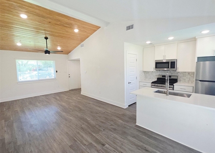 6103 Calmar Cv - Photo 1
