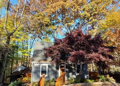 102 Slate Pl - Photo 1