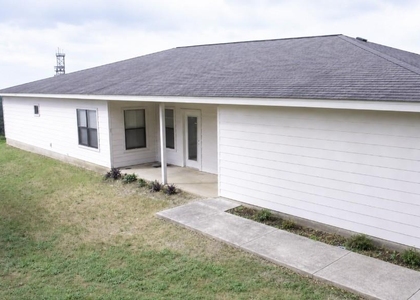 1105 Advance St - Photo 1