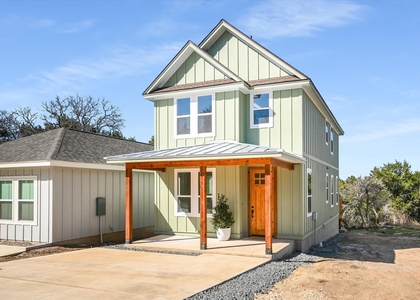 424 Shady Bluff Dr - Photo 1
