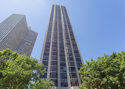 2650 N Lakeview Avenue - Photo 1