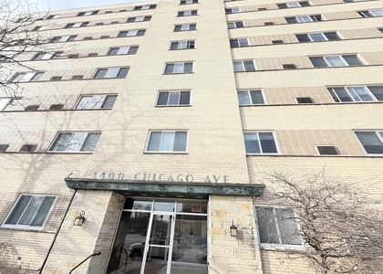 1400 Chicago Avenue - Photo 1