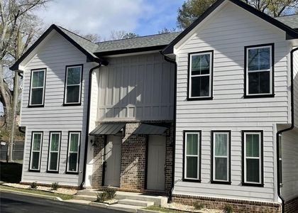 195 W Lake Avenue Nw - Photo 1
