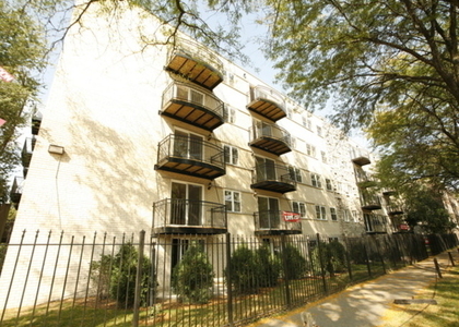 6954 N Greenview Avenue - Photo 1