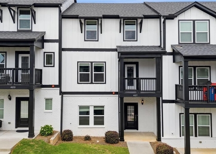 407 Lincoln Street - Photo 1