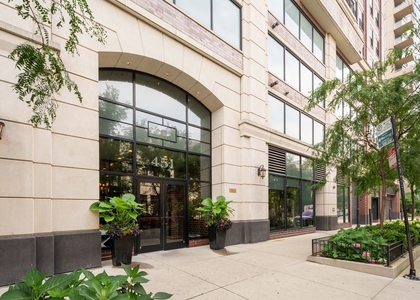 451 W Huron Street - Photo 1