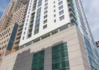 160 E Illinois Street - Photo 1