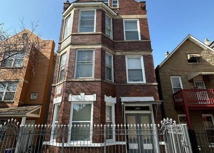 2532 S Albany Avenue - Photo 1