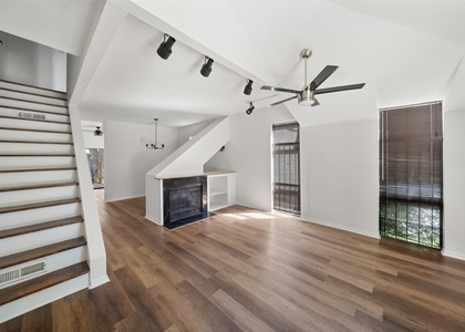 518 Hawthorne Street - Photo 1