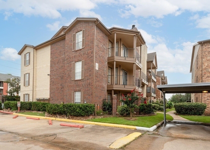 2121 Hepburn Street - Photo 1