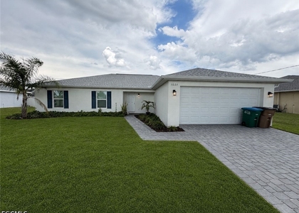 3223 Ne 14th Avenue - Photo 1